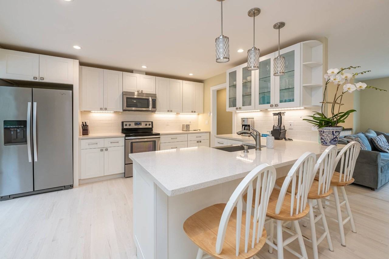 55A Shinnecock Rd - Photo 5 of 20