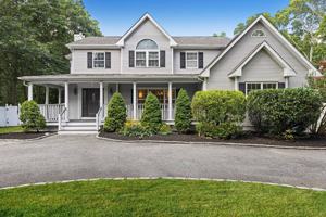 featured image of 26 Squires Ave