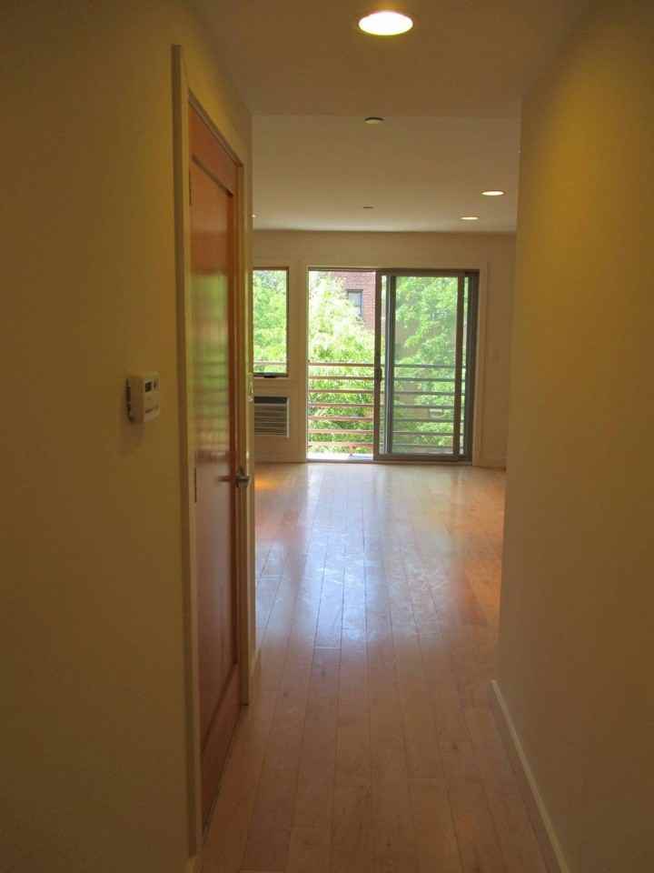 20 Oliver St - Photo 5 of 9