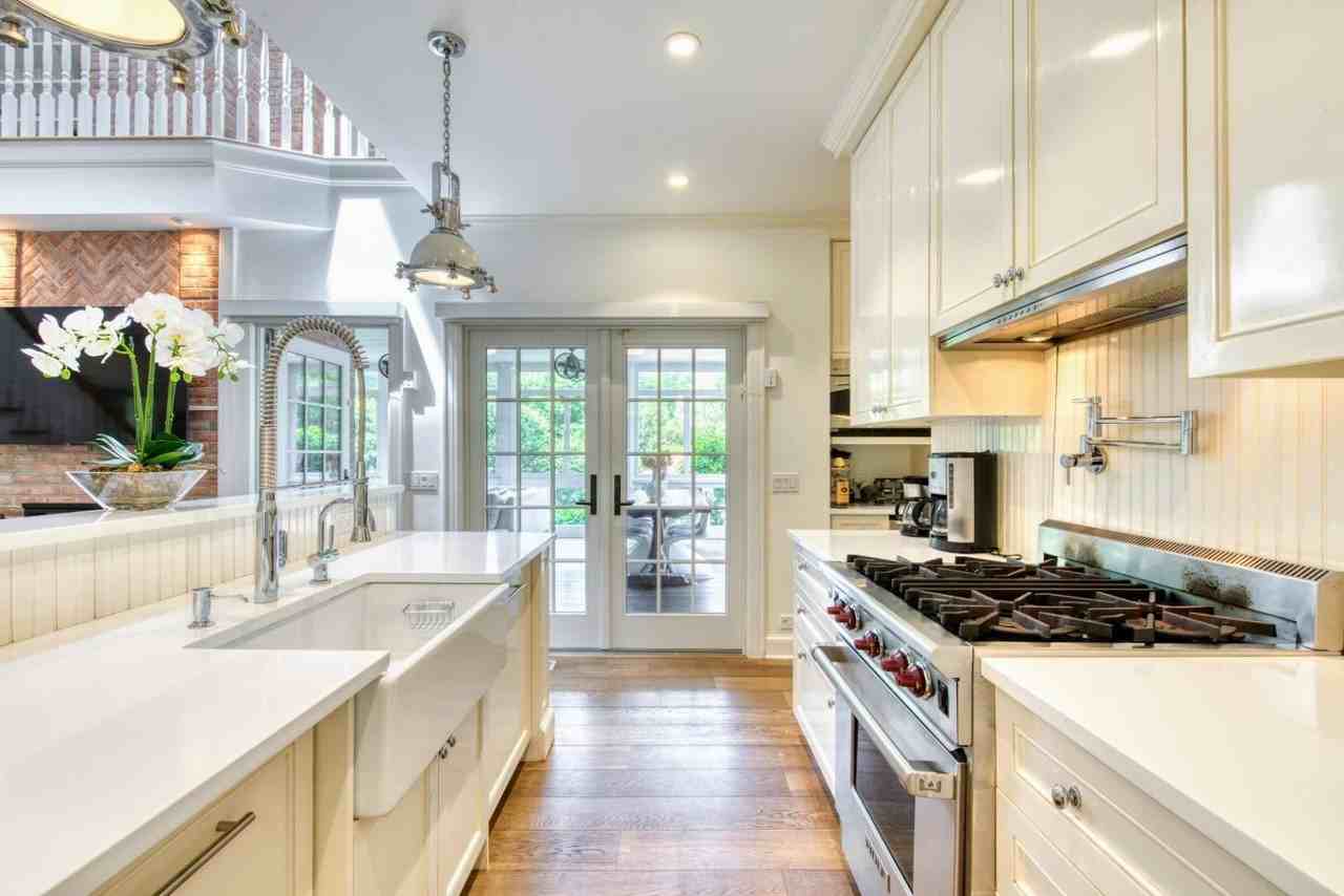 69 Harrison St - Photo 5 of 17
