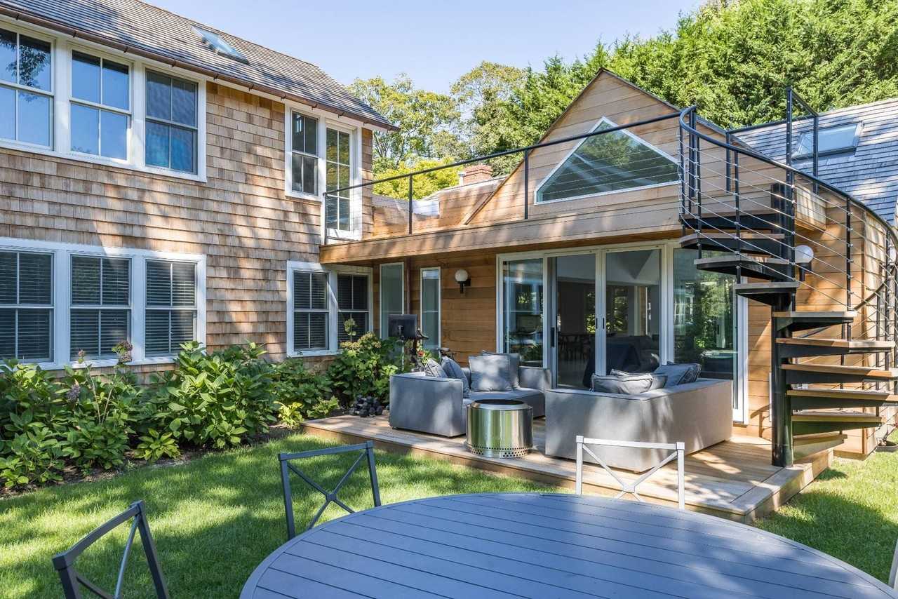 30 Hand Ln - Photo 5 of 22