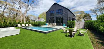 featured image of 25 Harrys Ln