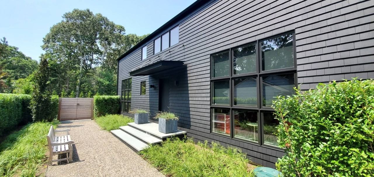 25 Harrys Ln - Photo 3 of 15