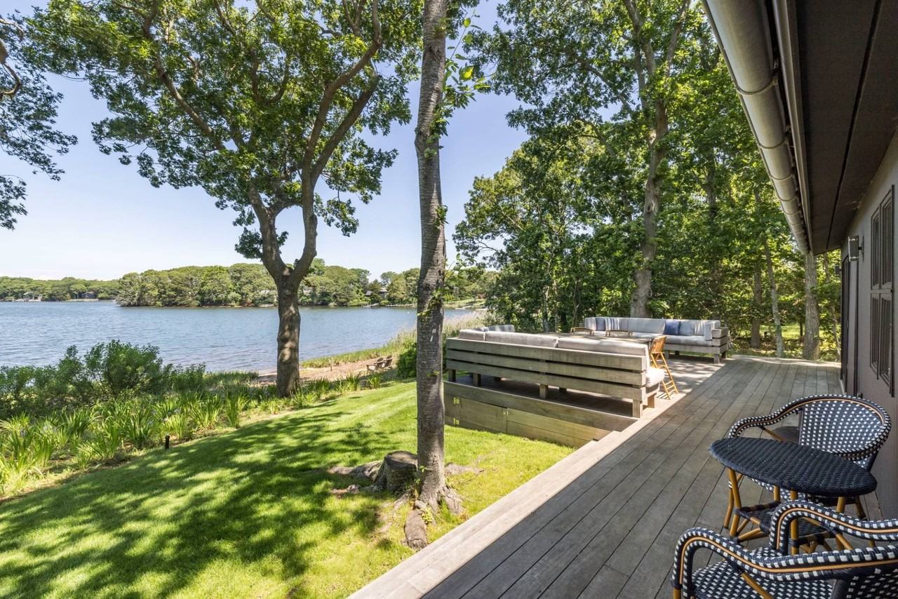33 Bluff Point Rd - Photo 2 of 23