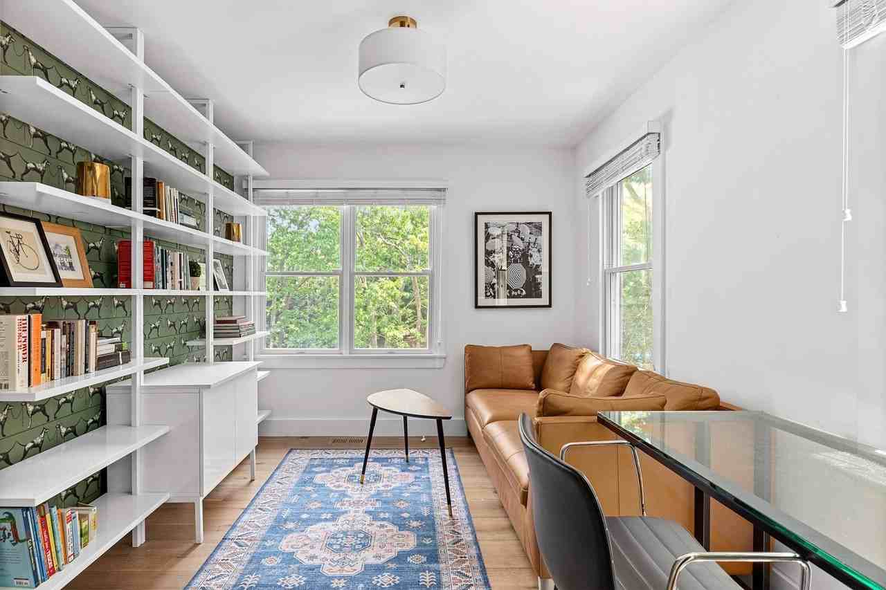 38 Scallop Ave - Photo 6 of 23
