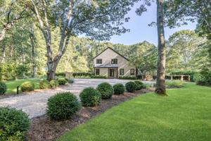 featured image of 21 Stock Farm Ln