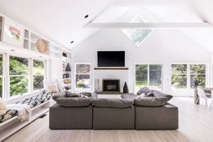 featured image of 73 Accabonac Rd