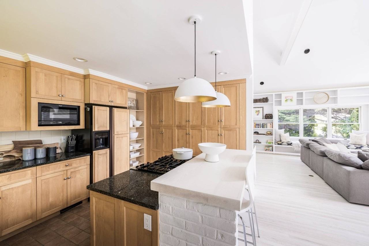 73 Accabonac Rd - Photo 4 of 13