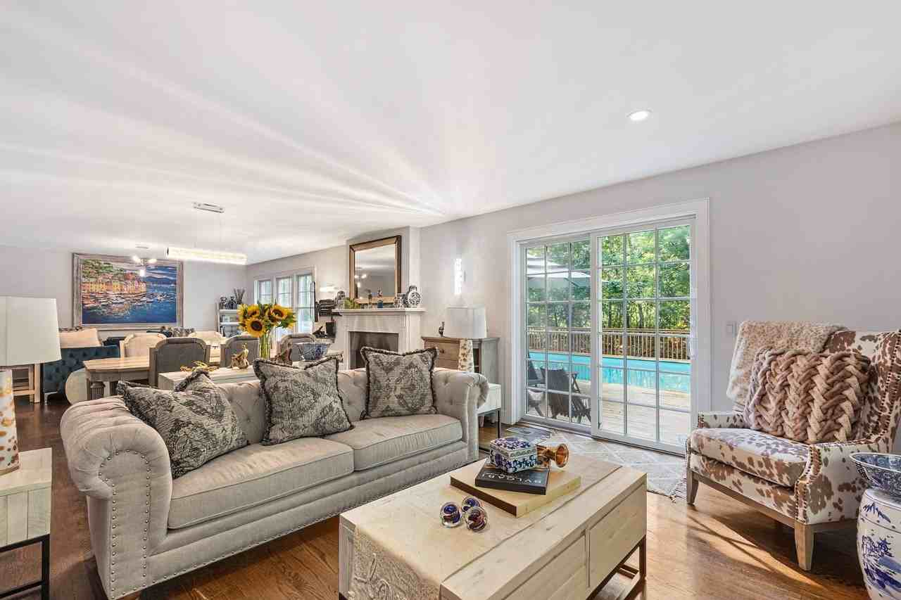 25 Old Sag Harbor Rd - Photo 6 of 19