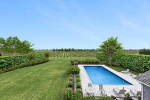 featured image of 28 Winding Way