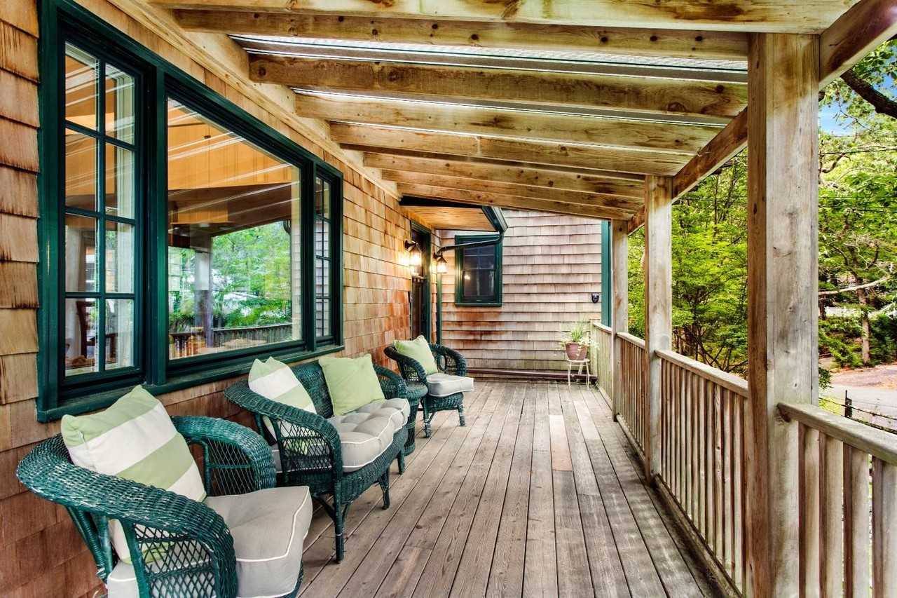 36 Wickatuck Dr - Photo 3 of 10