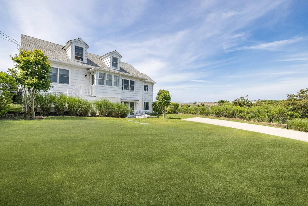 48 Bay Inlet Rd - Photo 3 of 46