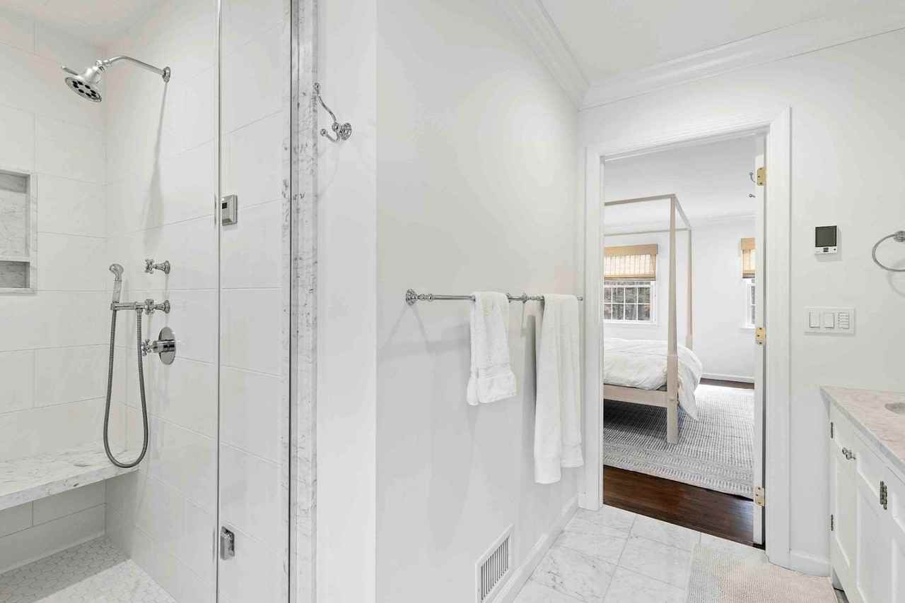 37 Foster Rd - Photo 6 of 11