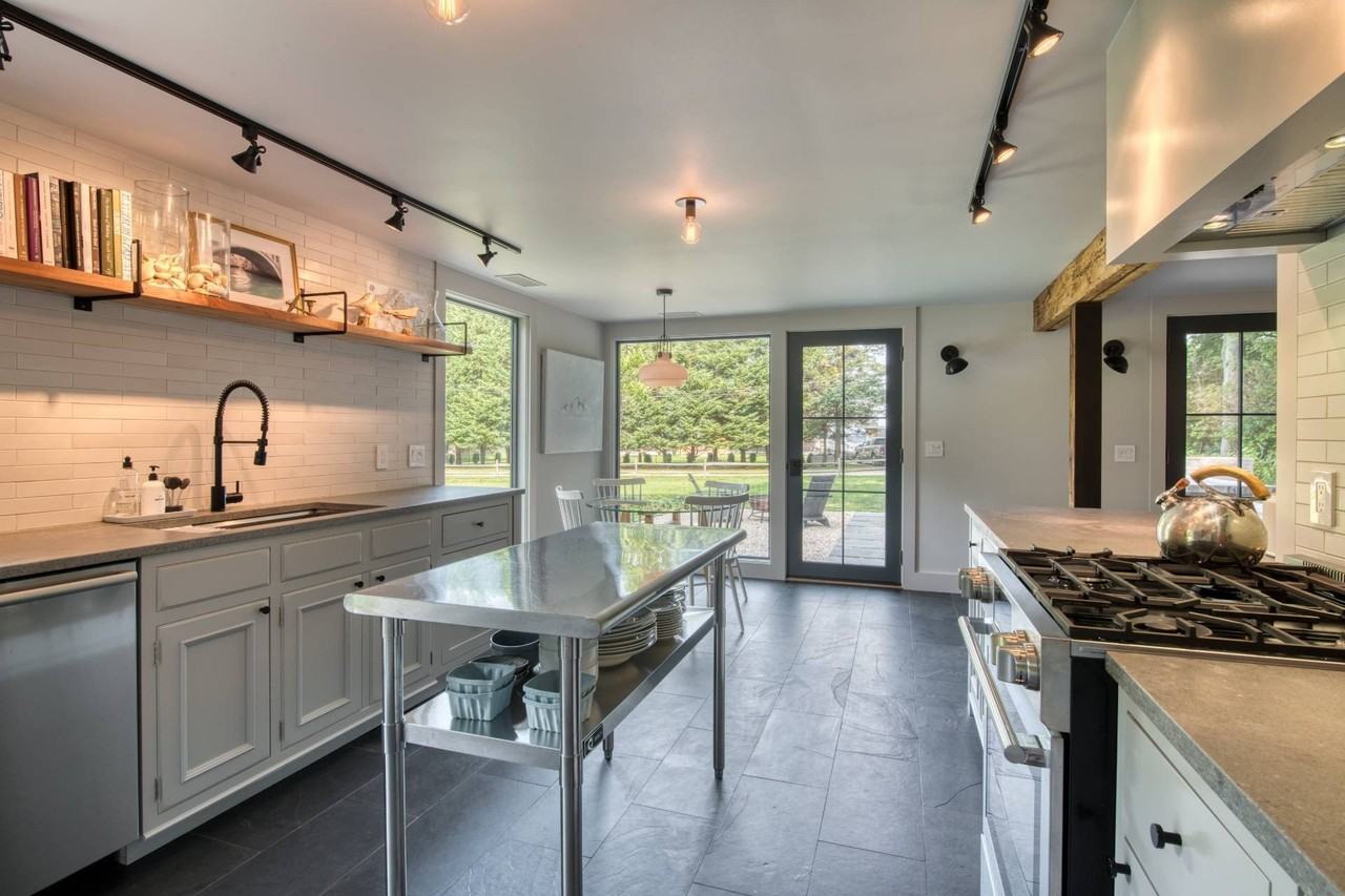 34 Dumar Dr - Photo 4 of 12