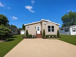 featured image of 323 White Oak Lane #323