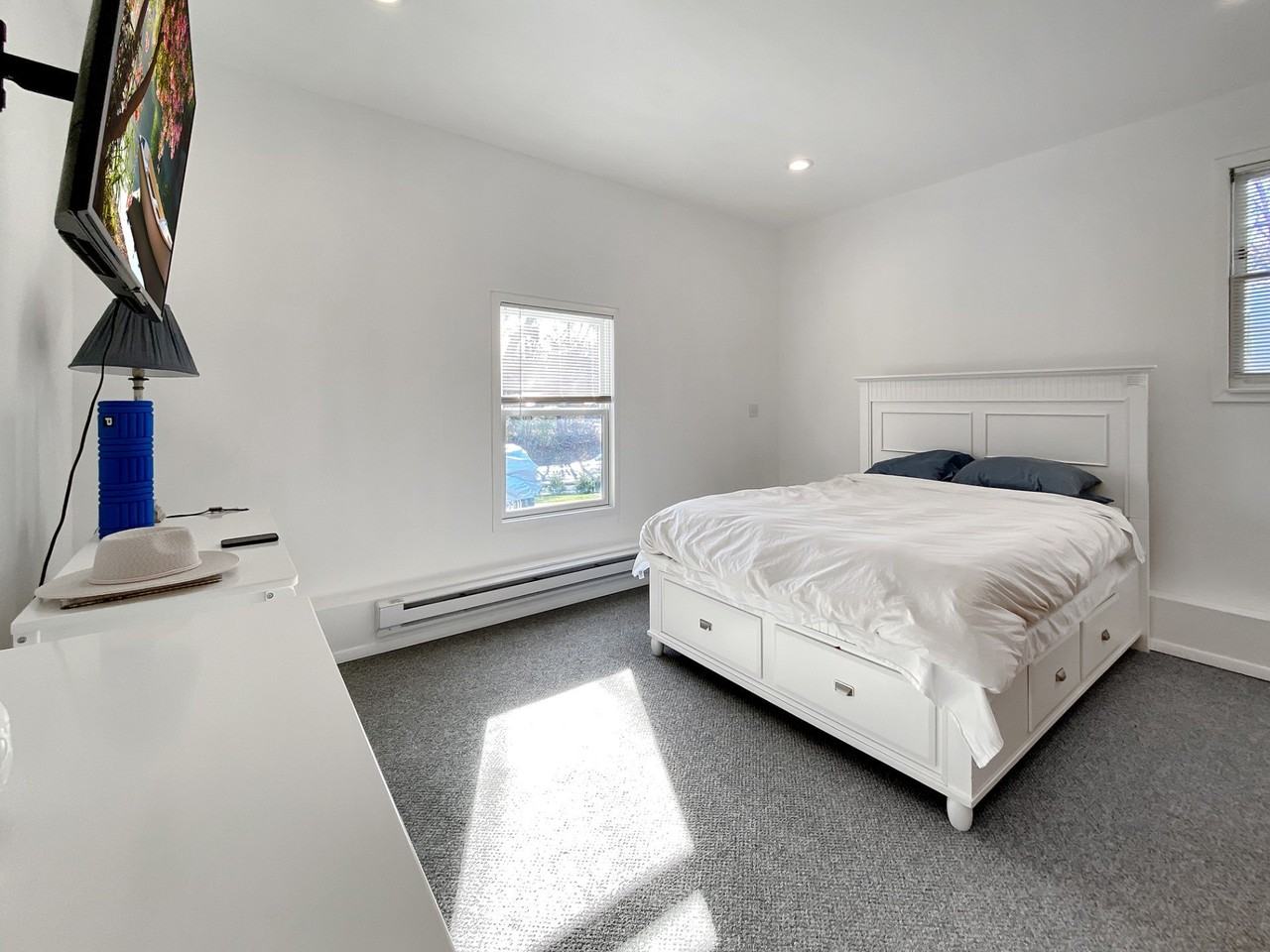 18 Old Riverhead Rd - Photo 5 of 15