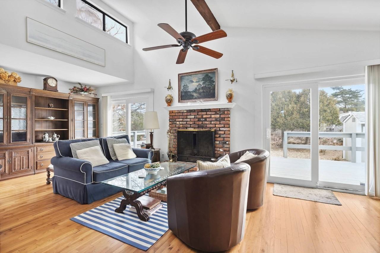 28 Leeton Rd - Photo 3 of 9