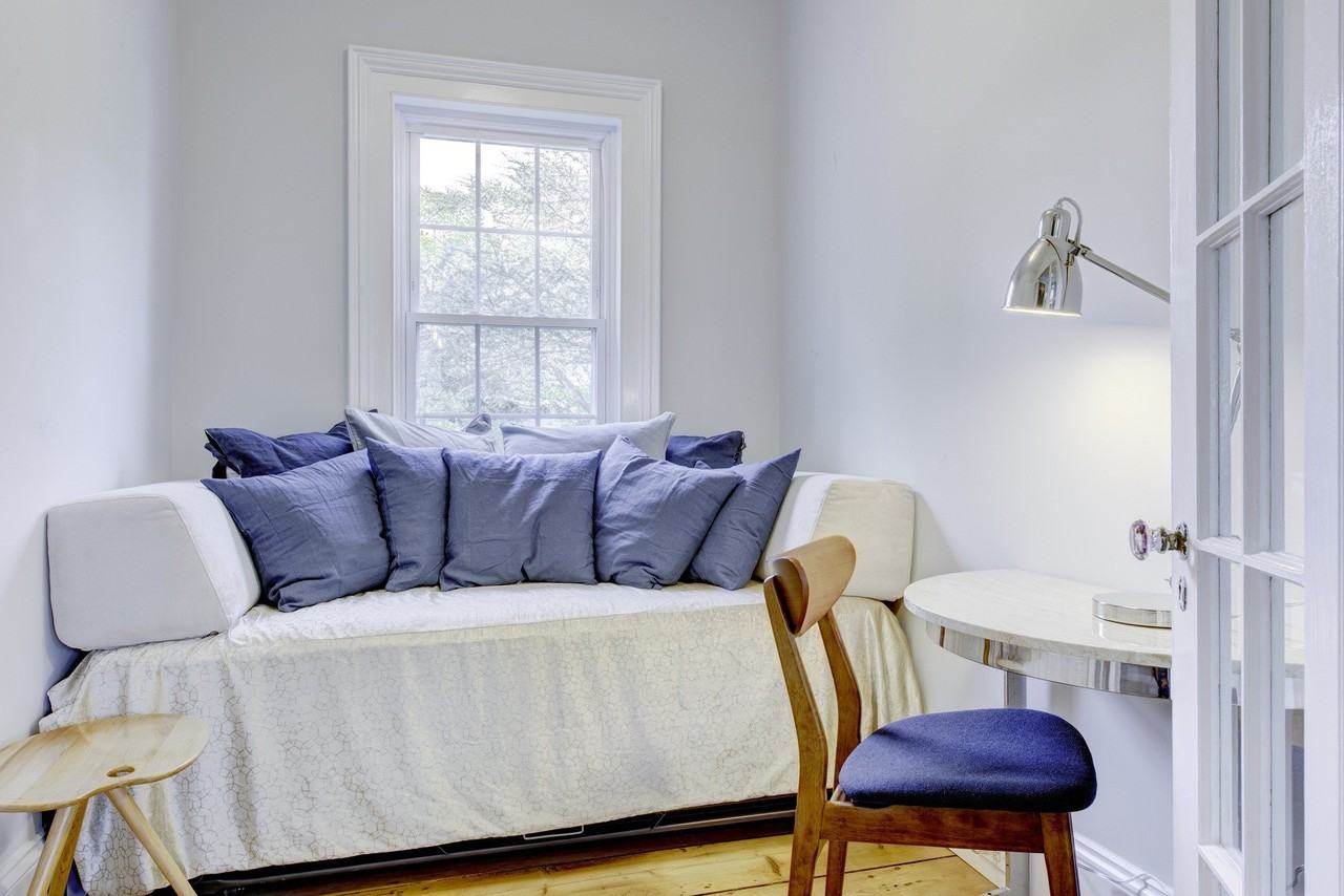 475 Youngs Ave #C - Photo 7 of 24