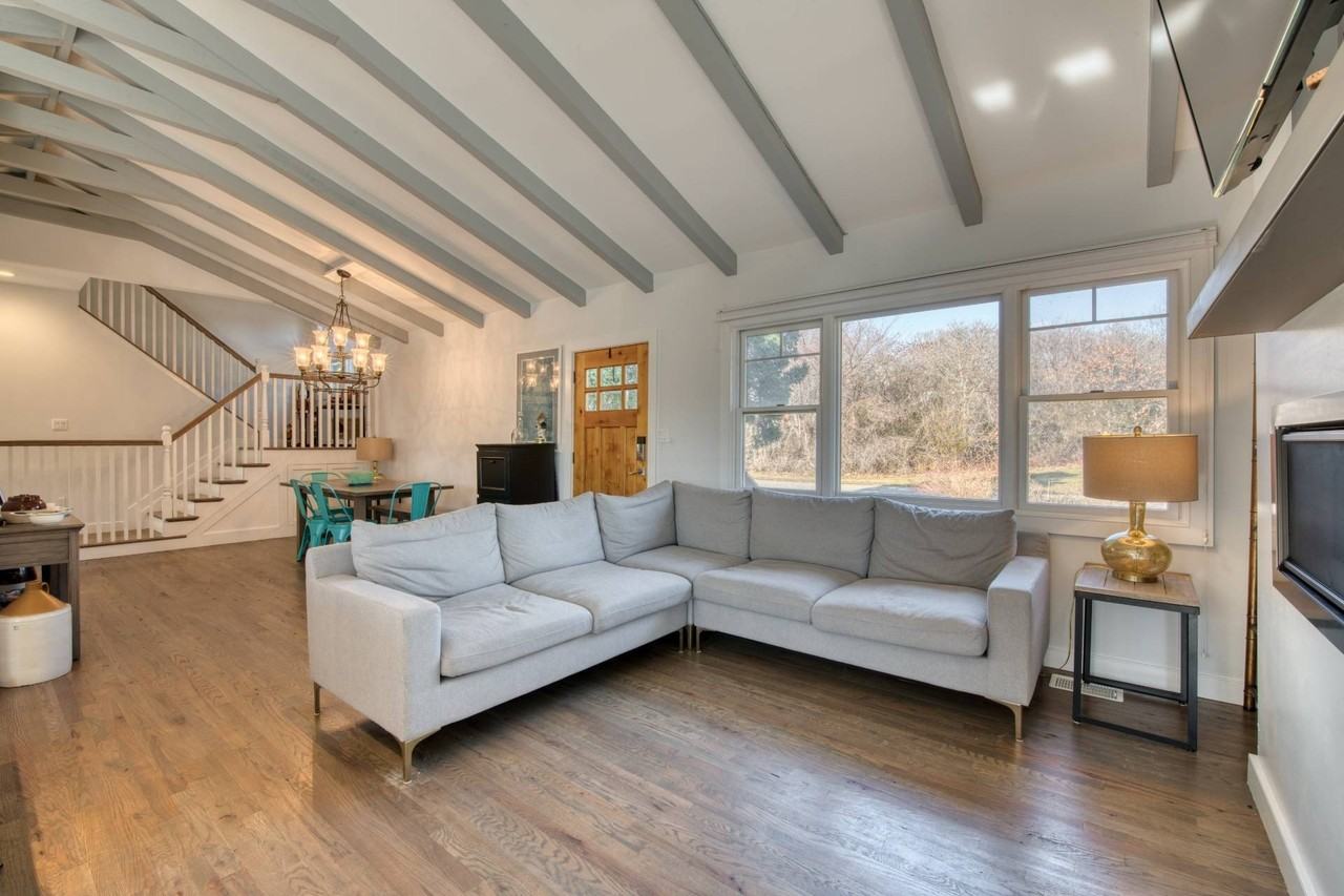 34 Lincoln Rd - Photo 4 of 11