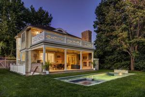 featured image of 185 Newtown Ln