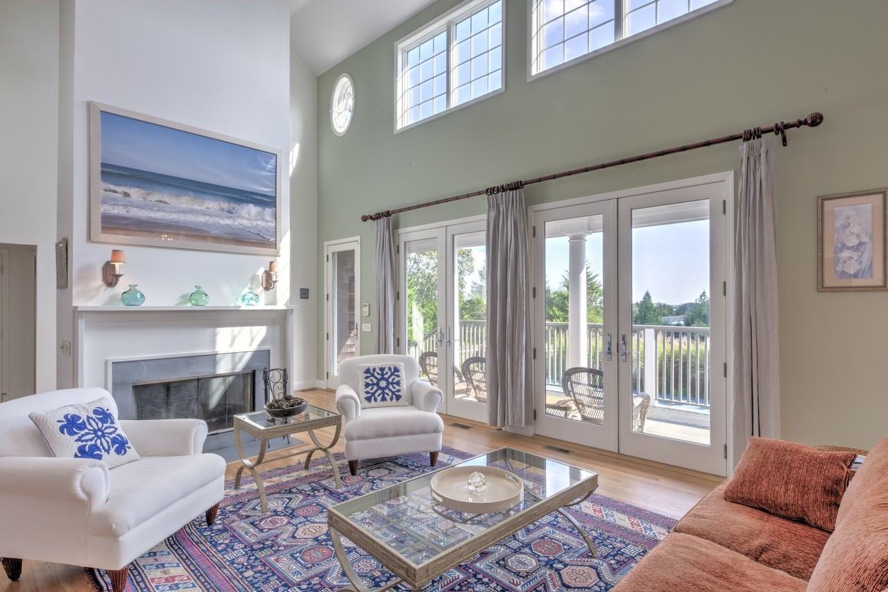 55 Cliff Rd - Photo 4 of 14