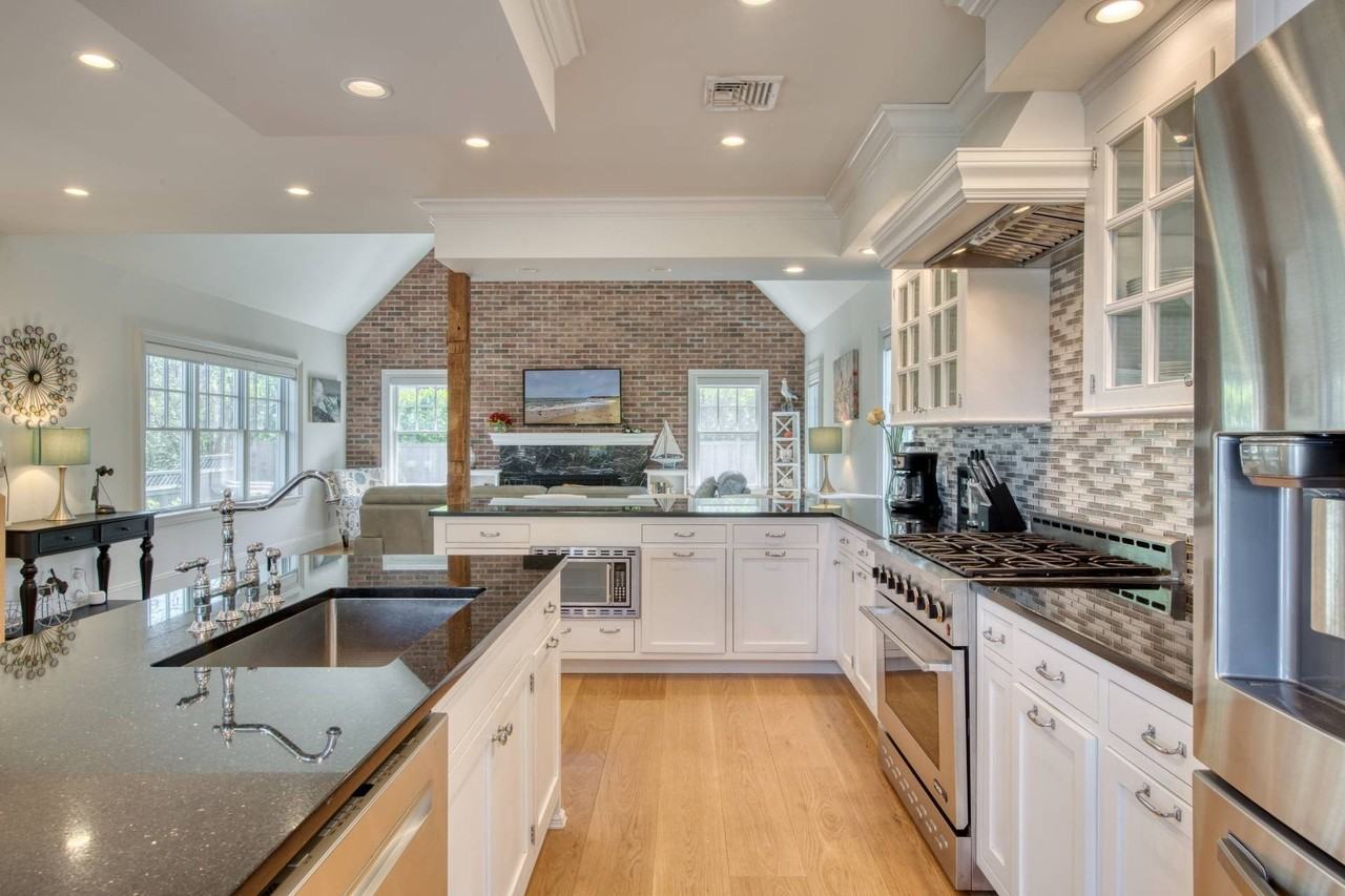 23 Wood Dr - Photo 4 of 15