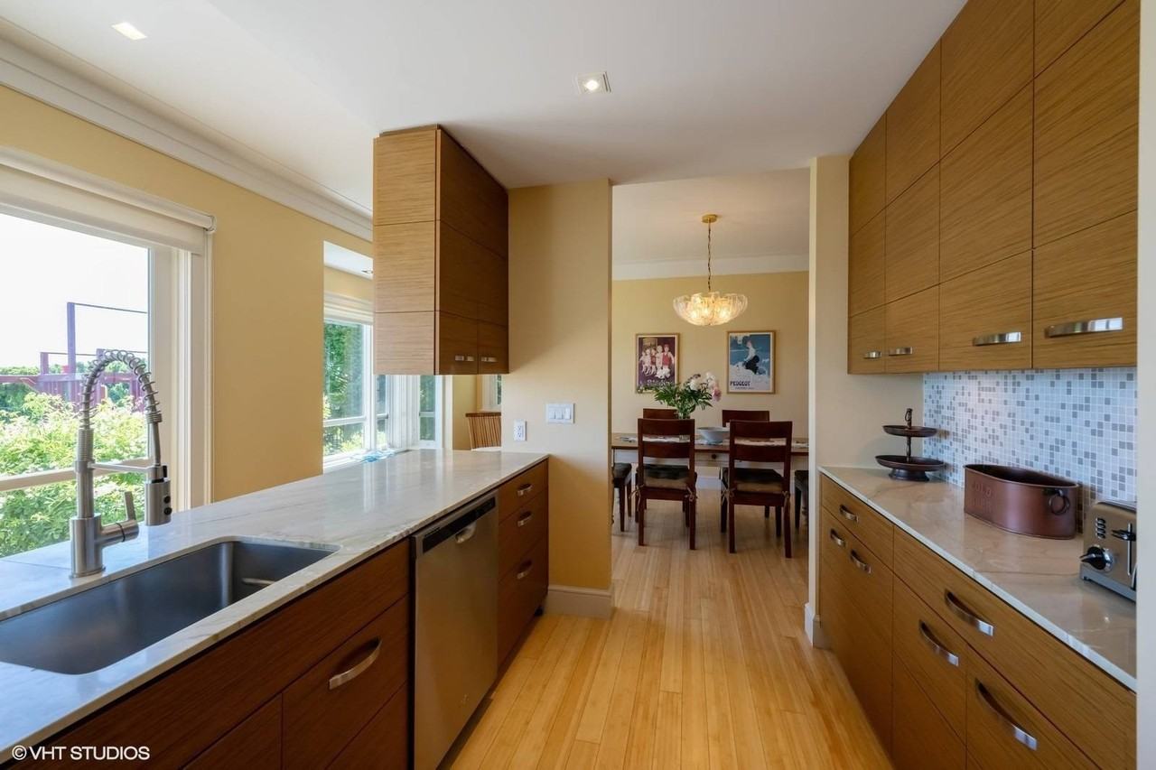 950 Blue Marlin Dr - Photo 6 of 33