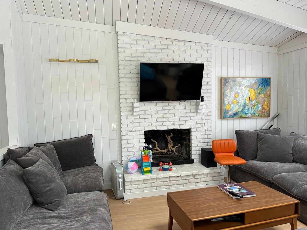 29 Mulford Ave - Photo 3 of 14