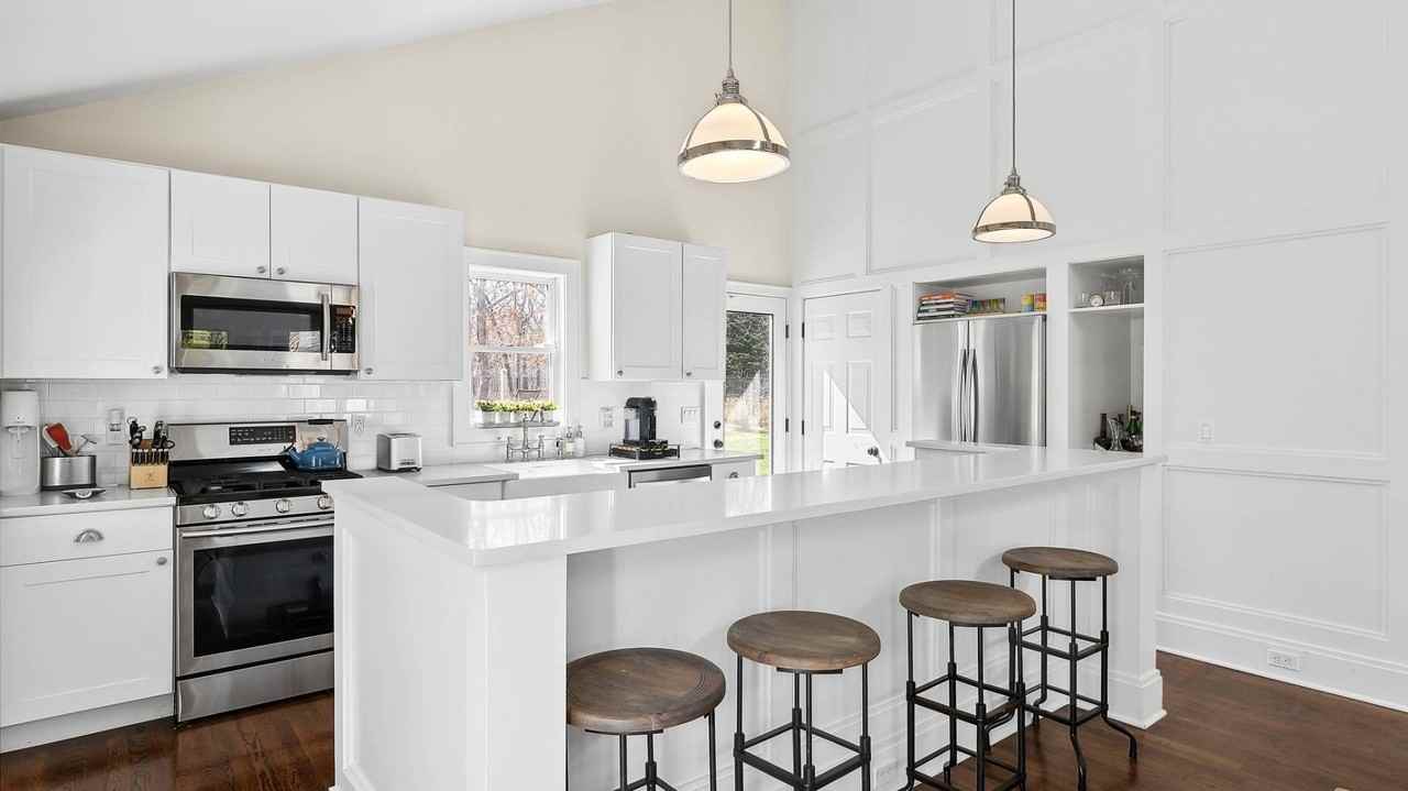 4 Arthur Ave - Photo 5 of 13