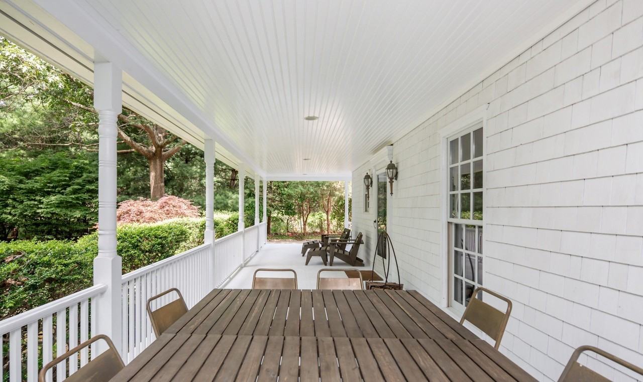 283 Wainscott Harbor Rd - Photo 3 of 19