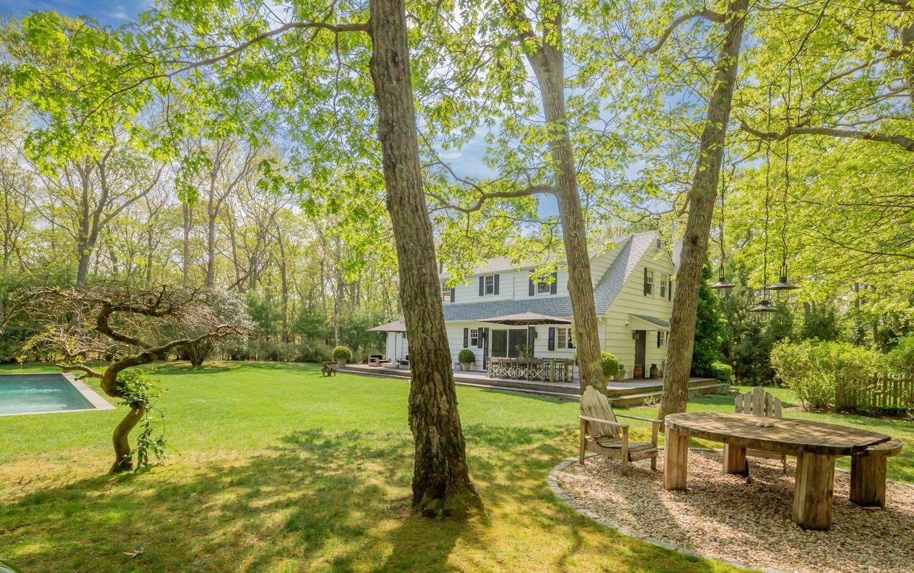 128 Three Mile Harbor Hog Creek Rd - Photo 4 of 48