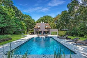 featured image of 14 Rose Hill Rd