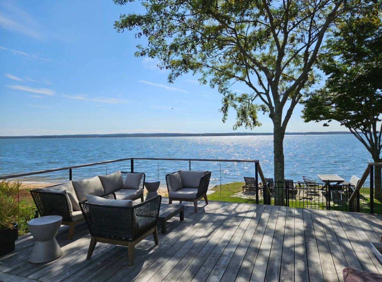 599 Peconic Bay Blvd - Photo 3 of 49
