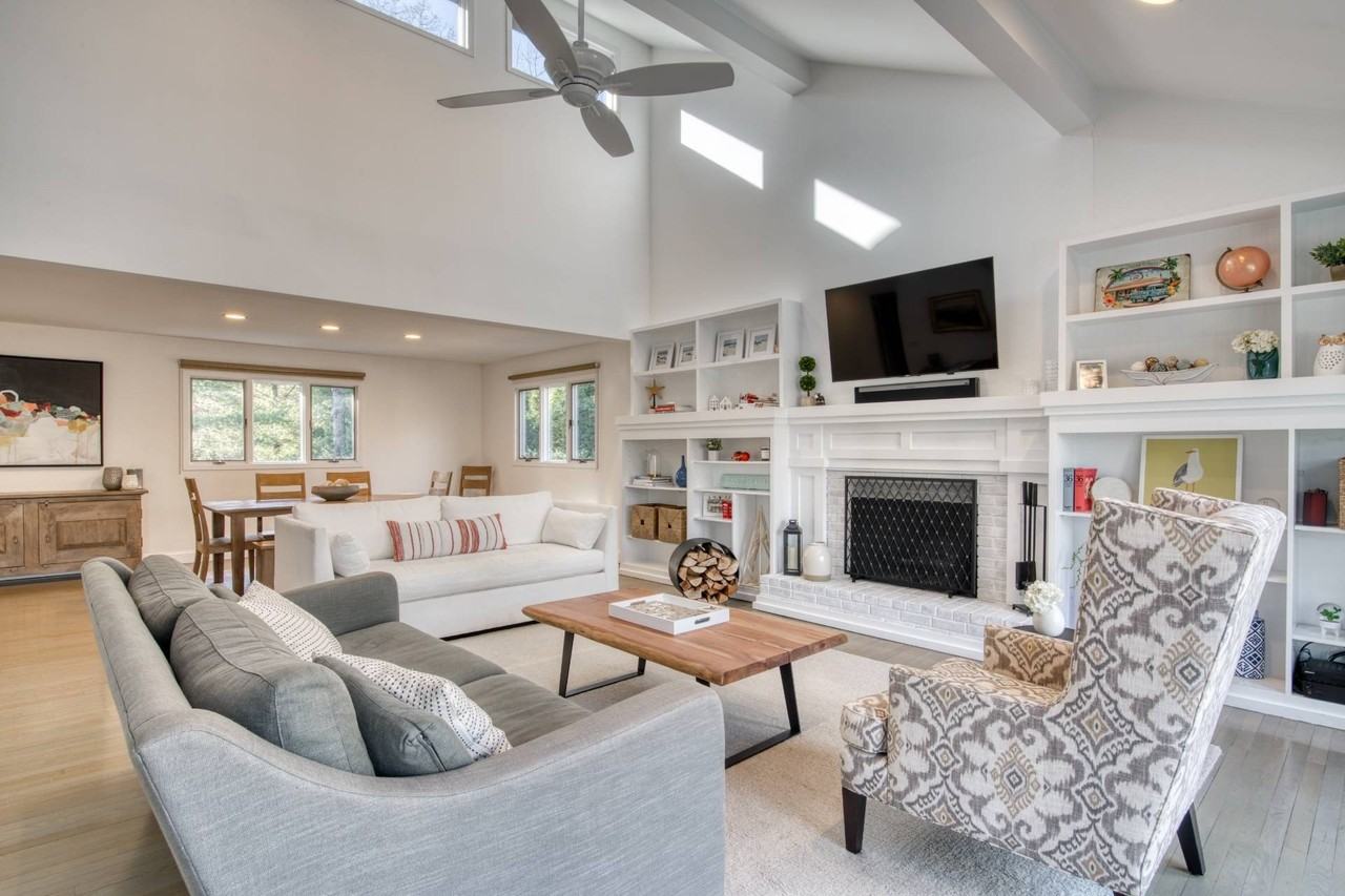 10 Scallop Ave - Photo 3 of 23