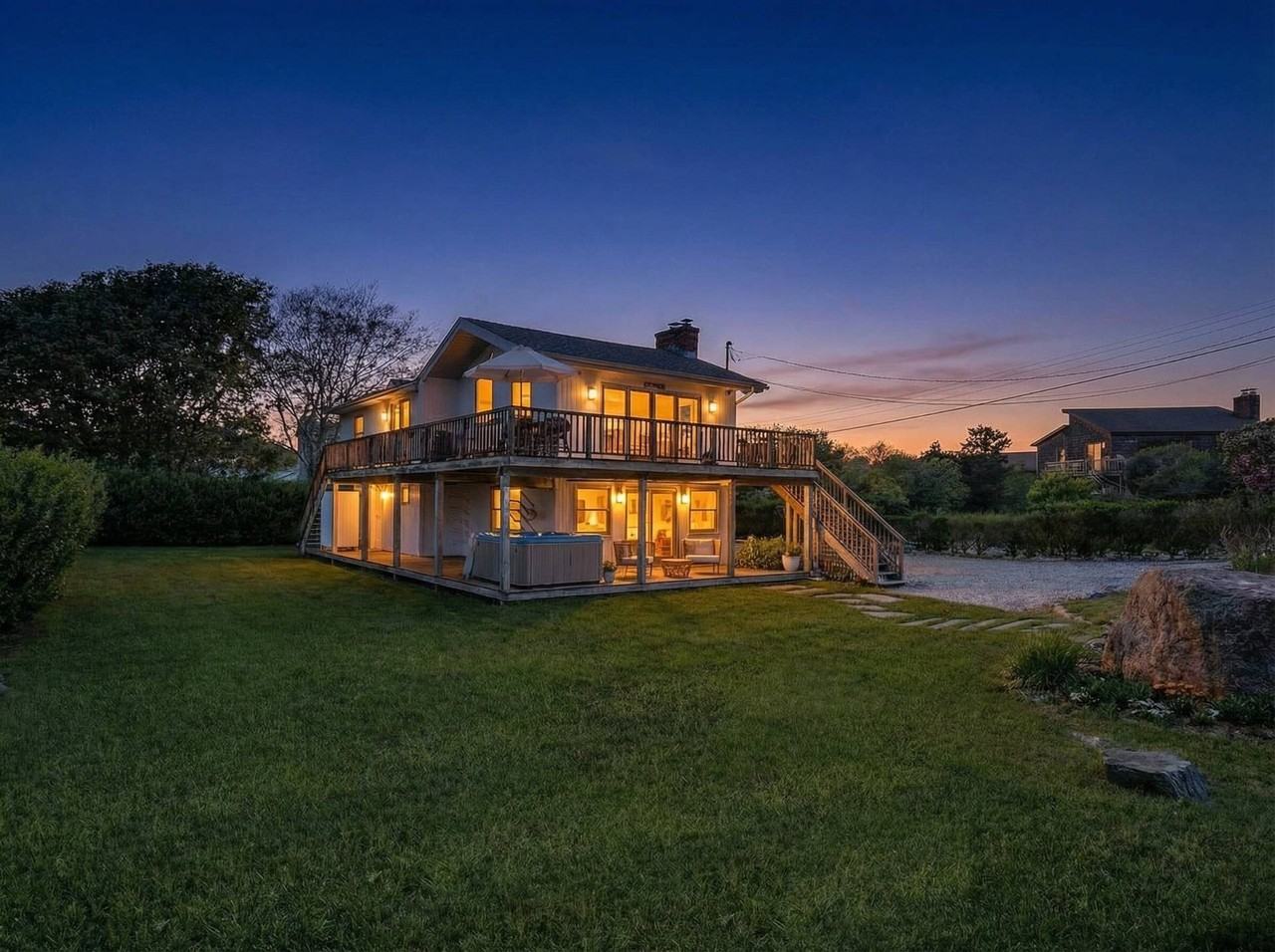 627 Old Montauk Hwy - Photo 2 of 17