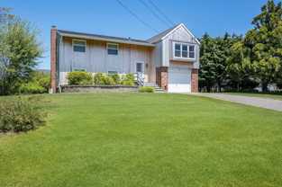 156 Soundview Dr - Photo 1 of 1