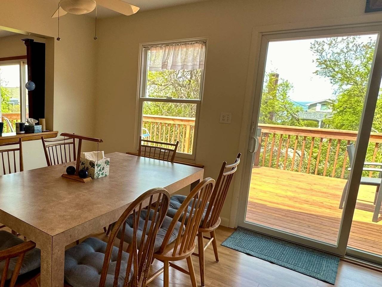 156 Soundview Dr - Photo 5 of 13