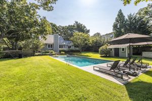 featured image of 7 Hedges Ave