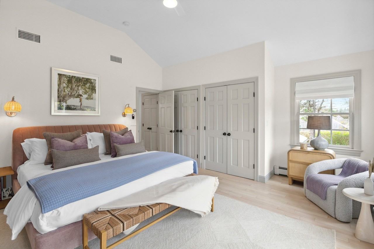 24 Audubon Ave - Photo 6 of 14