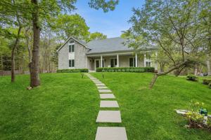 featured image of 23 Laurel Hill Ln
