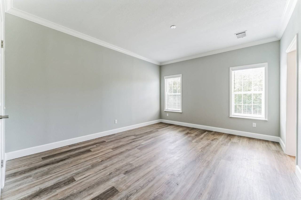 3117 Walden Shores Loop #221 - Photo 5 of 13