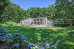 1646 Noyack Rd - Photo 1 of 1