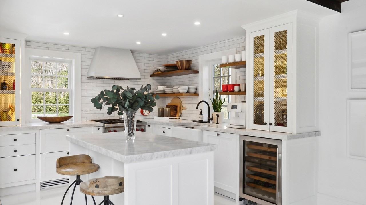 2749 Montauk Hwy - Photo 6 of 26