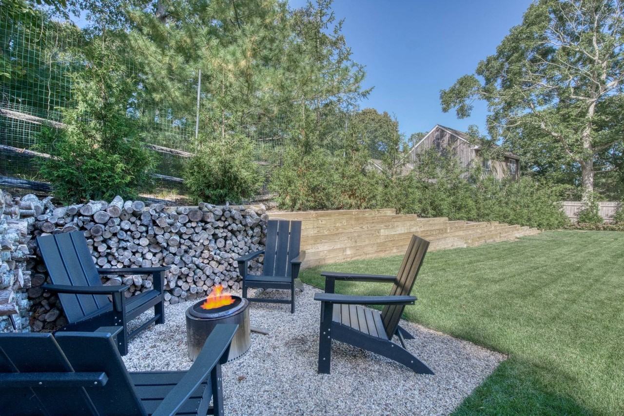 30 Lighthouse Ln - Photo 4 of 20