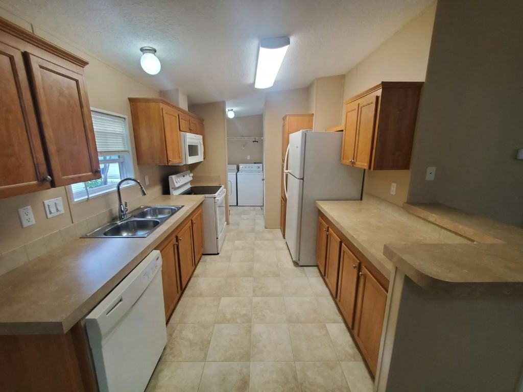6706 Nw 29th Pl #0739 - Photo 5 of 15
