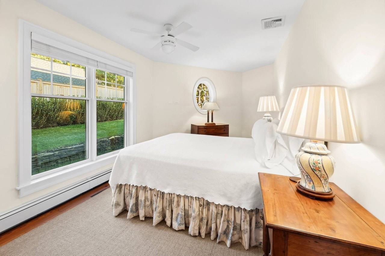 15 Norton Pl - Photo 5 of 12
