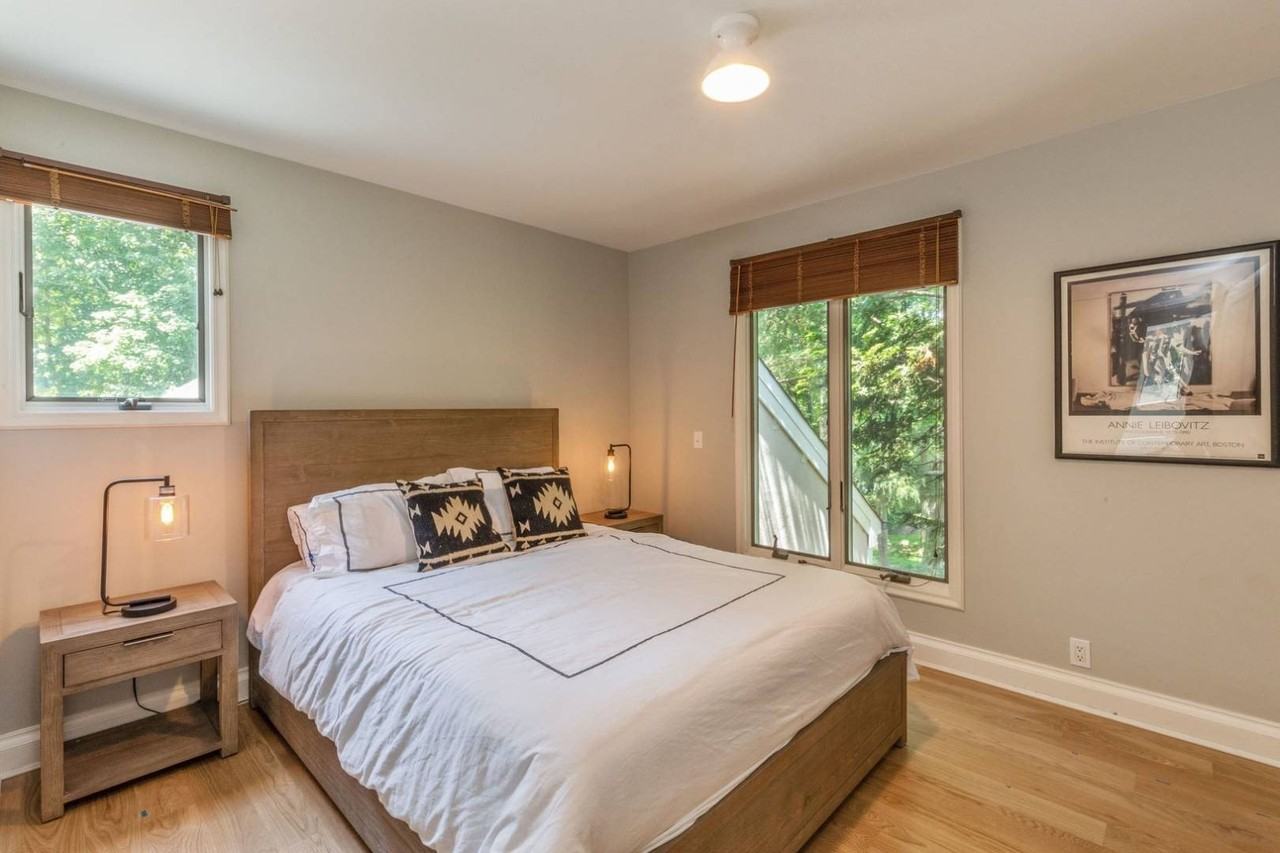 33 Cedar St - Photo 7 of 16