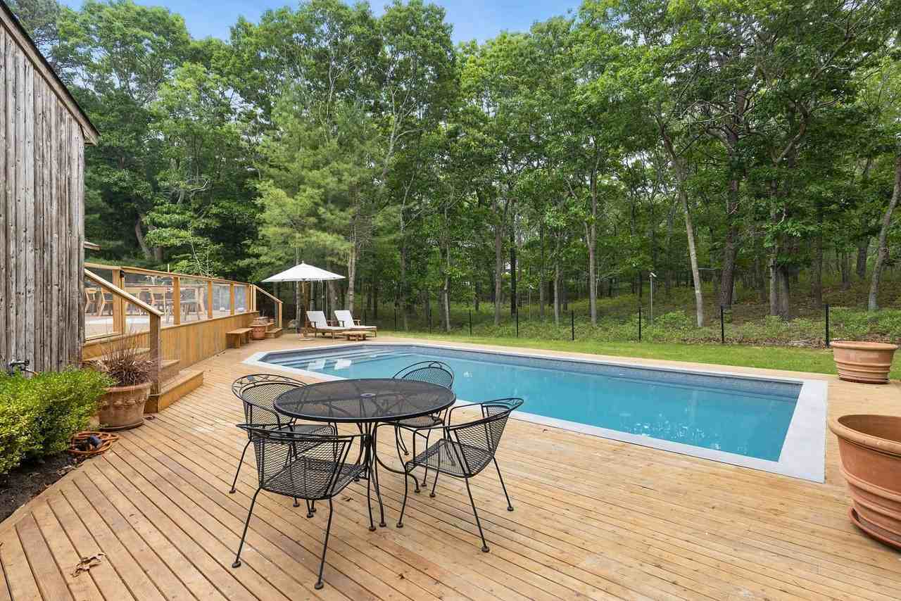 53 Cosdrew Ln - Photo 2 of 19