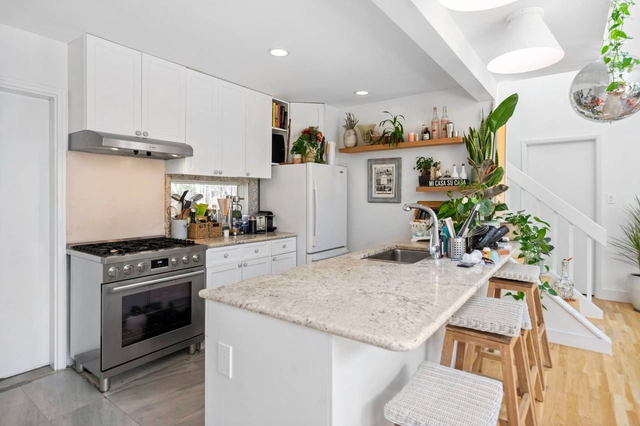 53 Cosdrew Ln - Photo 5 of 19