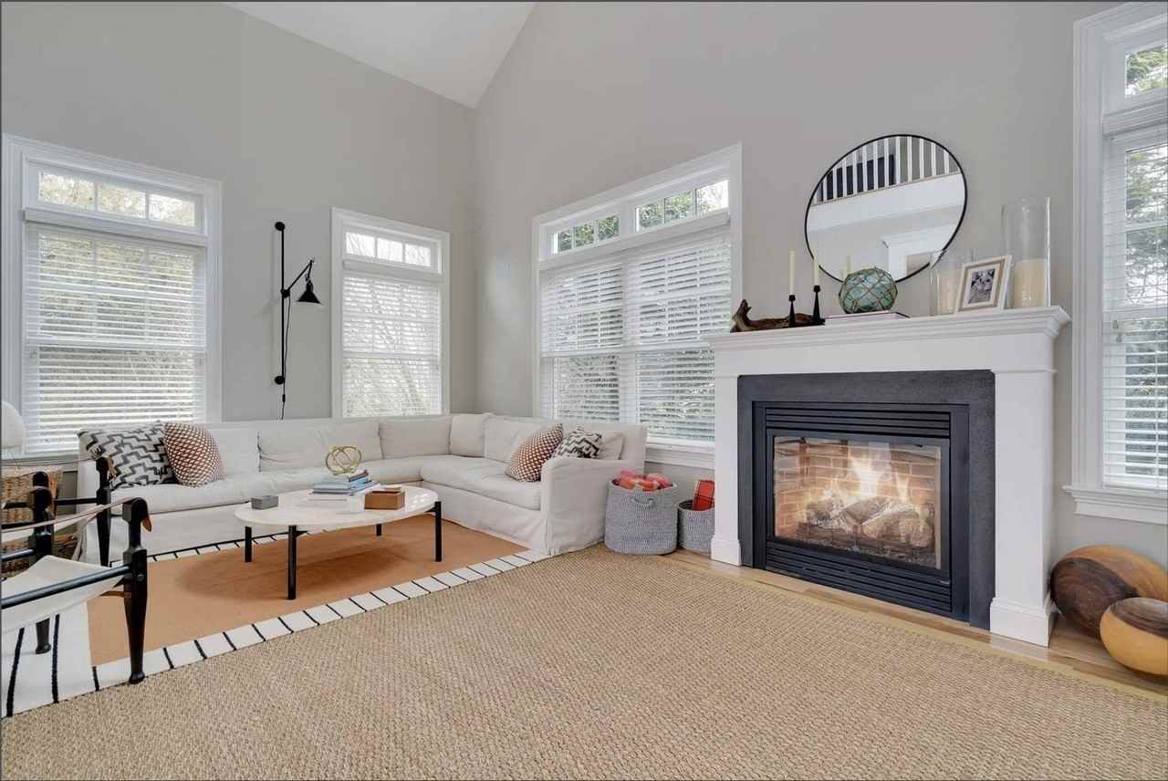 33 Dale St - Photo 3 of 50